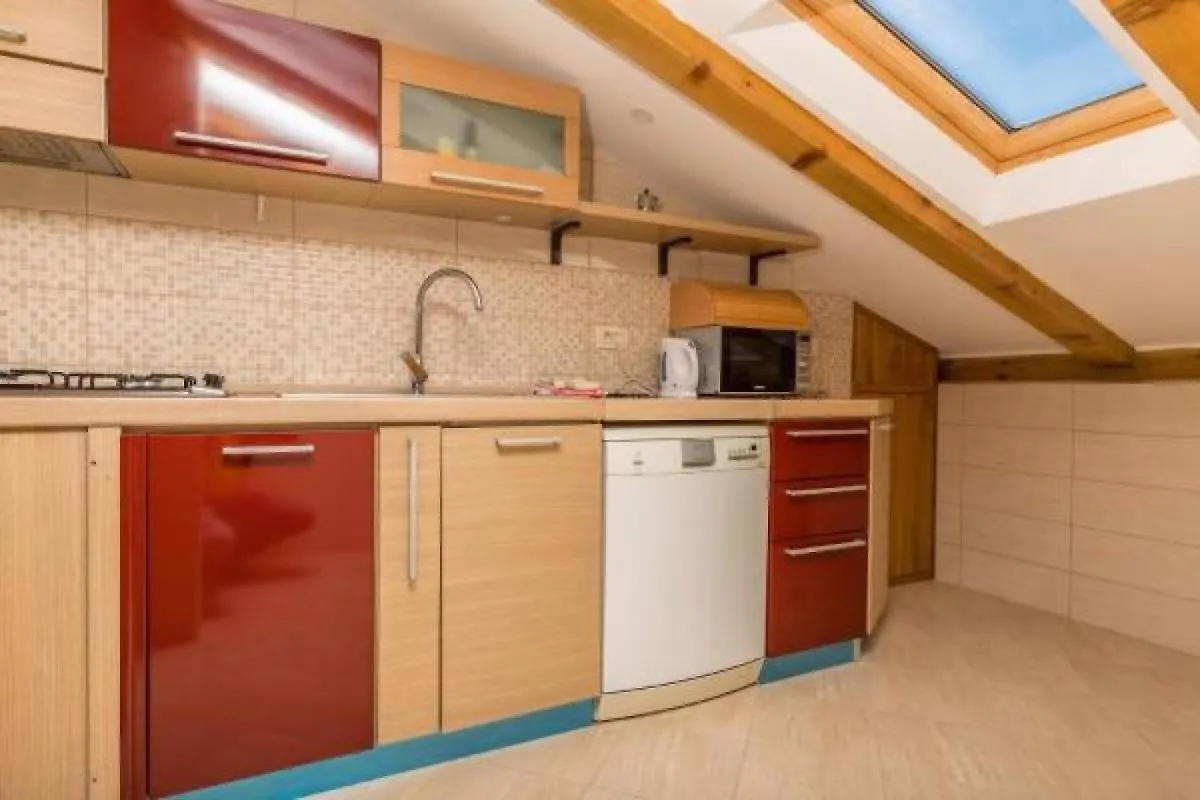 Apartments In Crikvenica 41379