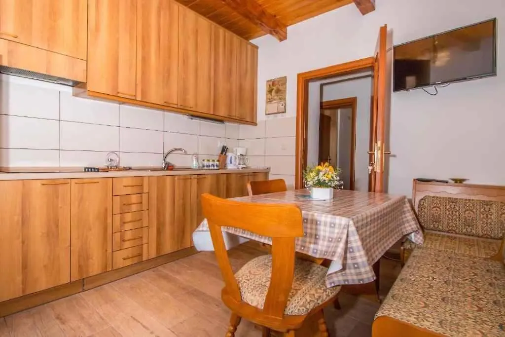 Apartments In Crikvenica 41379